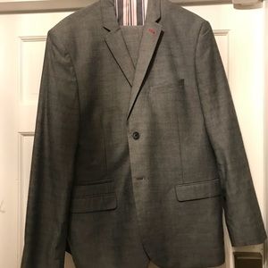 Grey Tailored Suit Jacket & Pants